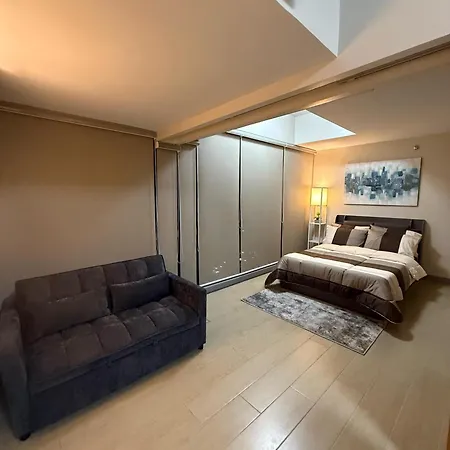 Superior Studio Eastwood Global Plaza Luxury Residence